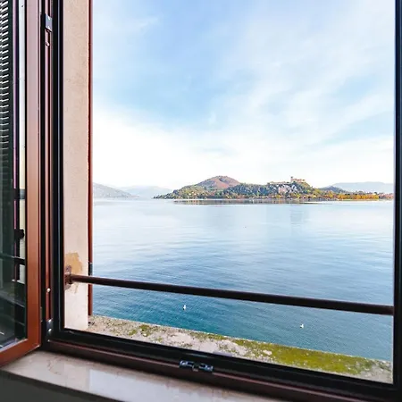 Apartment Prestige Arona